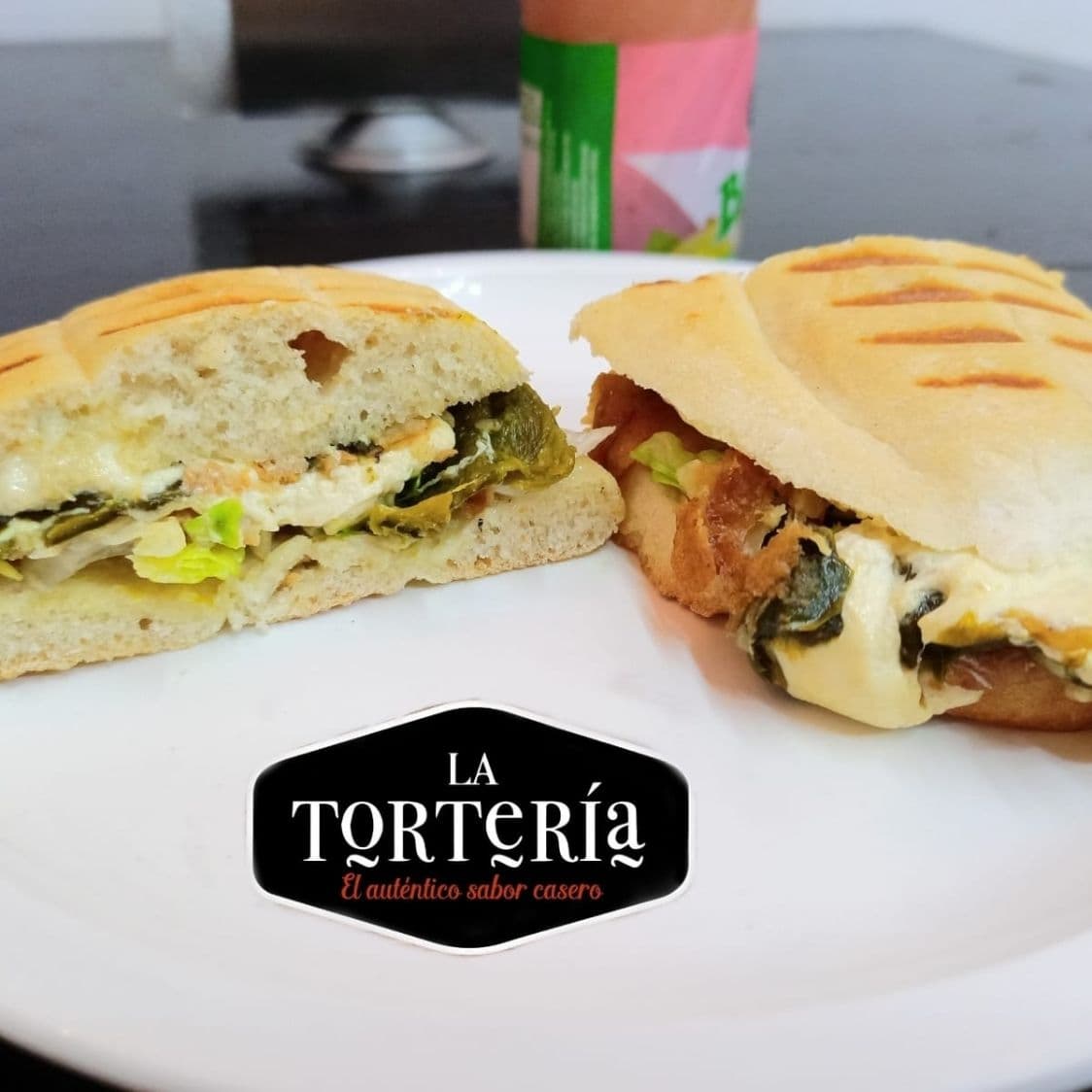 TORTA DE CHILE RELLENO DE QUESO