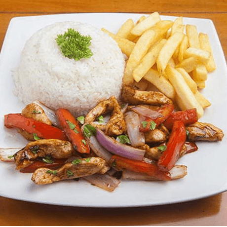 Pollo Saltado