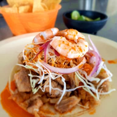 TACO DE MANTA CON CAMARON