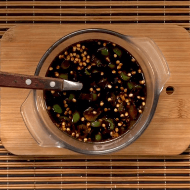 Salsa de Soya con Chiles