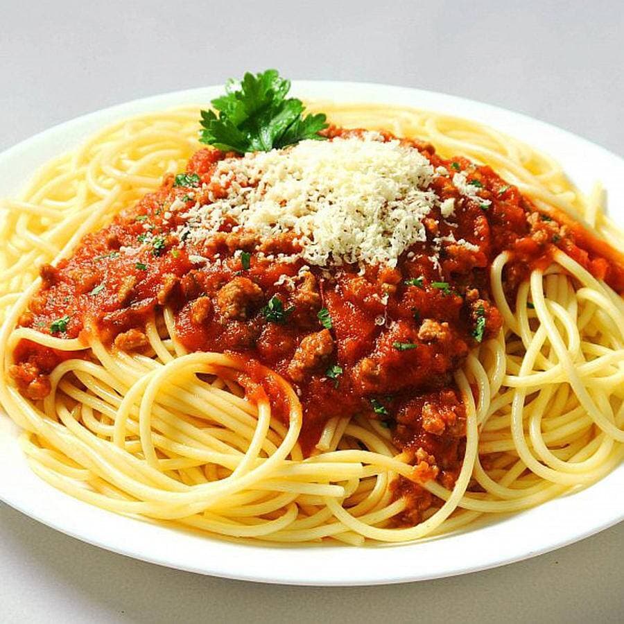 🍝 2 Platos de Fetuccini Bolognesa+2 Panes Pan Ajo