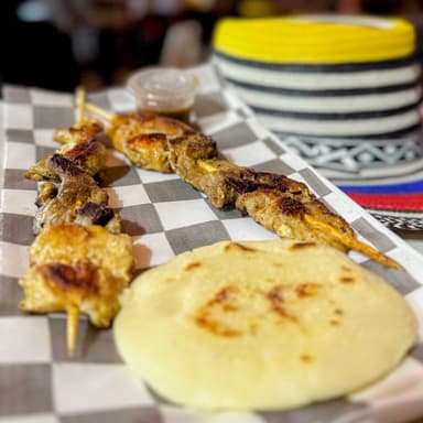Pinchos Trifasicos