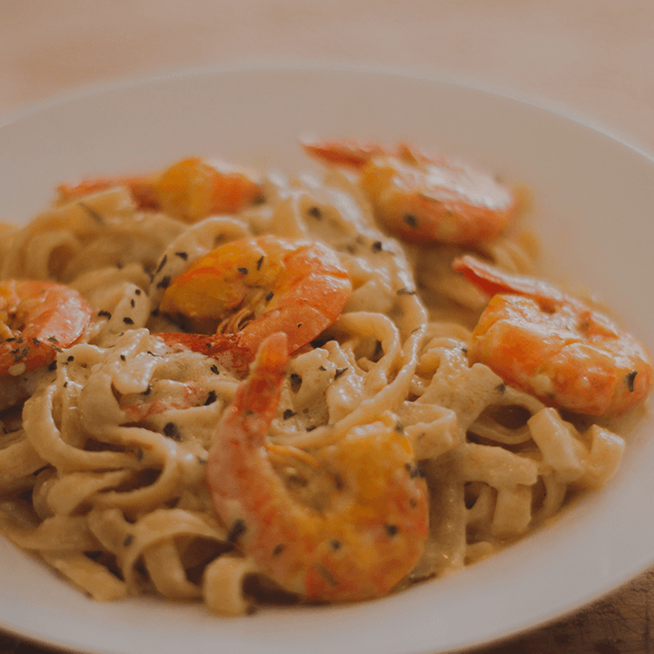Fetuccini Alfredo con Camaron