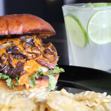 Hamburguesa Thor + Coca Cola 😋😋