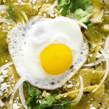 Chilaquiles Verdes Montados