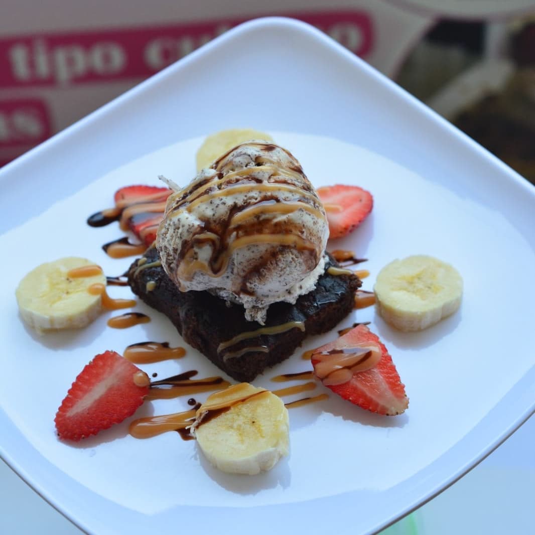 Brownie con Helado