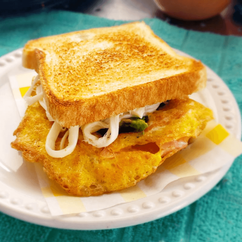 Sándwich con Huevo Revuelto