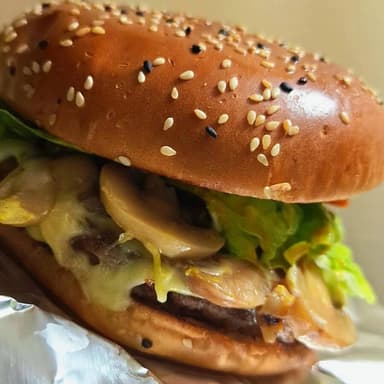 Hamburguesa Suiza con Papas