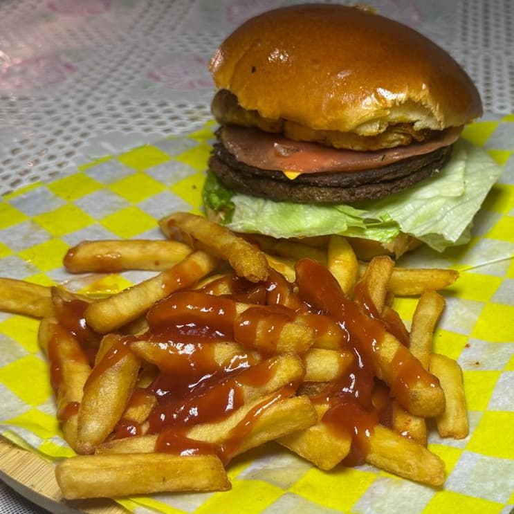 Hamburguesa Doble Carne + Papas