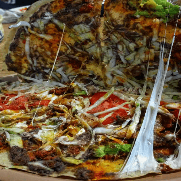 TLAYUDA CON PEPERONI Y TASAJO