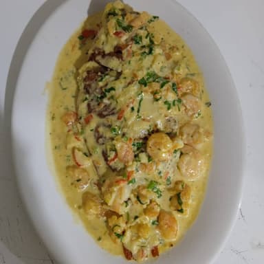 Bocachico en Salsa de Camarón