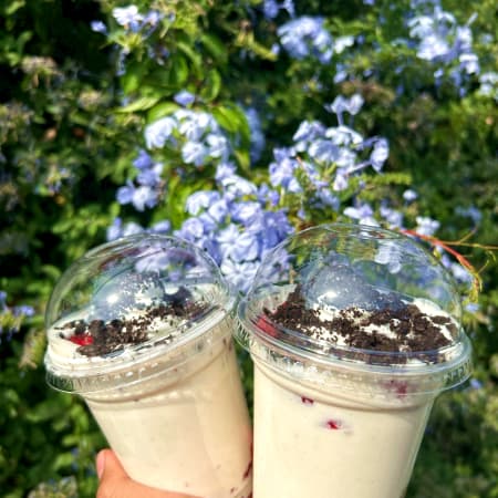 Fresas con Crema y Cacahuate