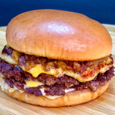 Burger Tropical Melt con Papitas