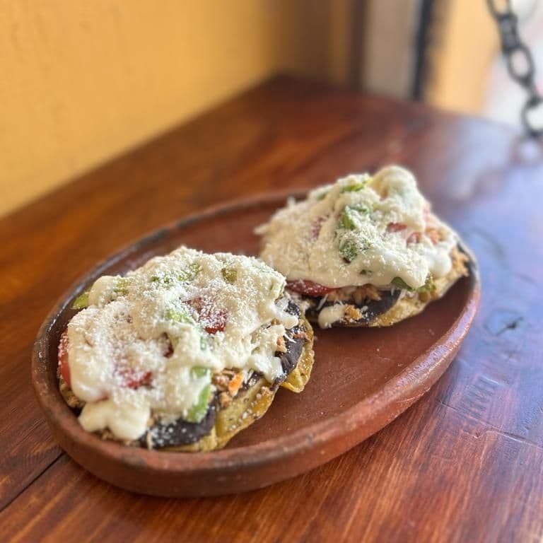 Tostadas de Chorizo