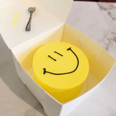 Pastelito Individual Happy Face
