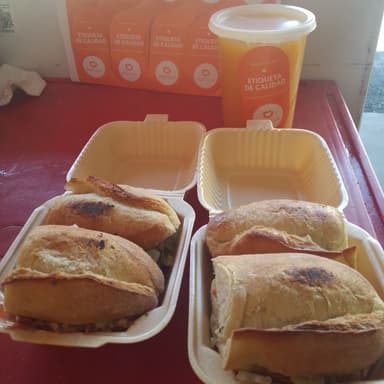 Combo-Tortas, Chesco