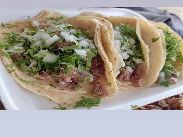 Tacos de Cabeza "El Chepo"