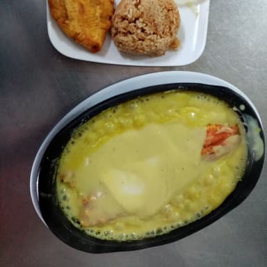 Salmón al Ajillo