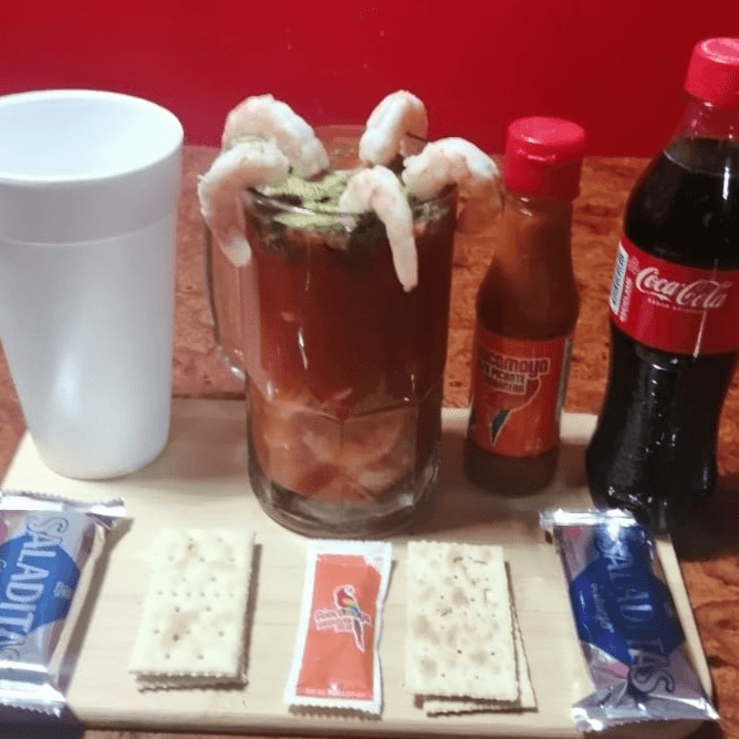 Cóctel de CAMARON mediano (591ml)(20 onzas)