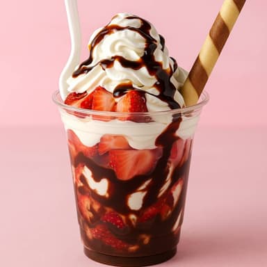 Fresas con crema 12 onzas Con espiral de chocolate
