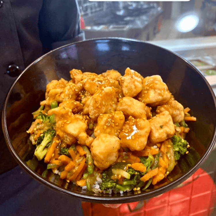 Mandarin Wok + Teriyaki Roll.
