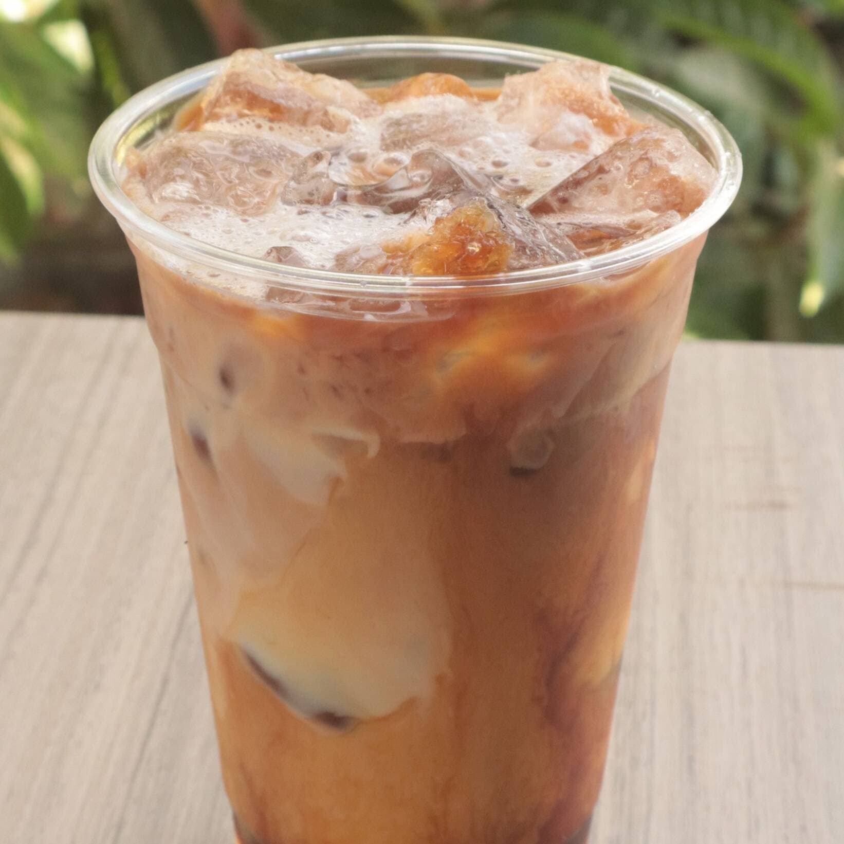 Latte de Vainilla Frio de 20 Oz