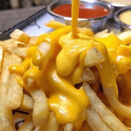PAPAS FRITAS CON QUESO