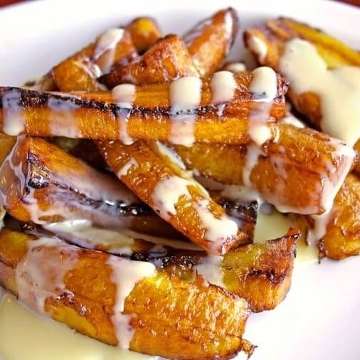 Platanos Fritos con Lechera