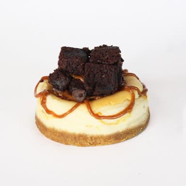 M. CHEESECAKE VOLCANO