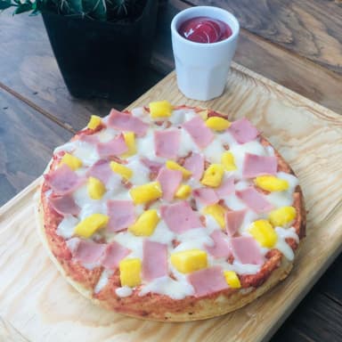 Waffle Pizza Hawaiana