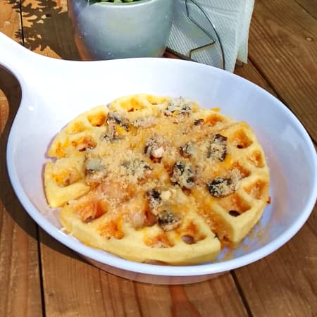 Waffle de Cuatro Quesos