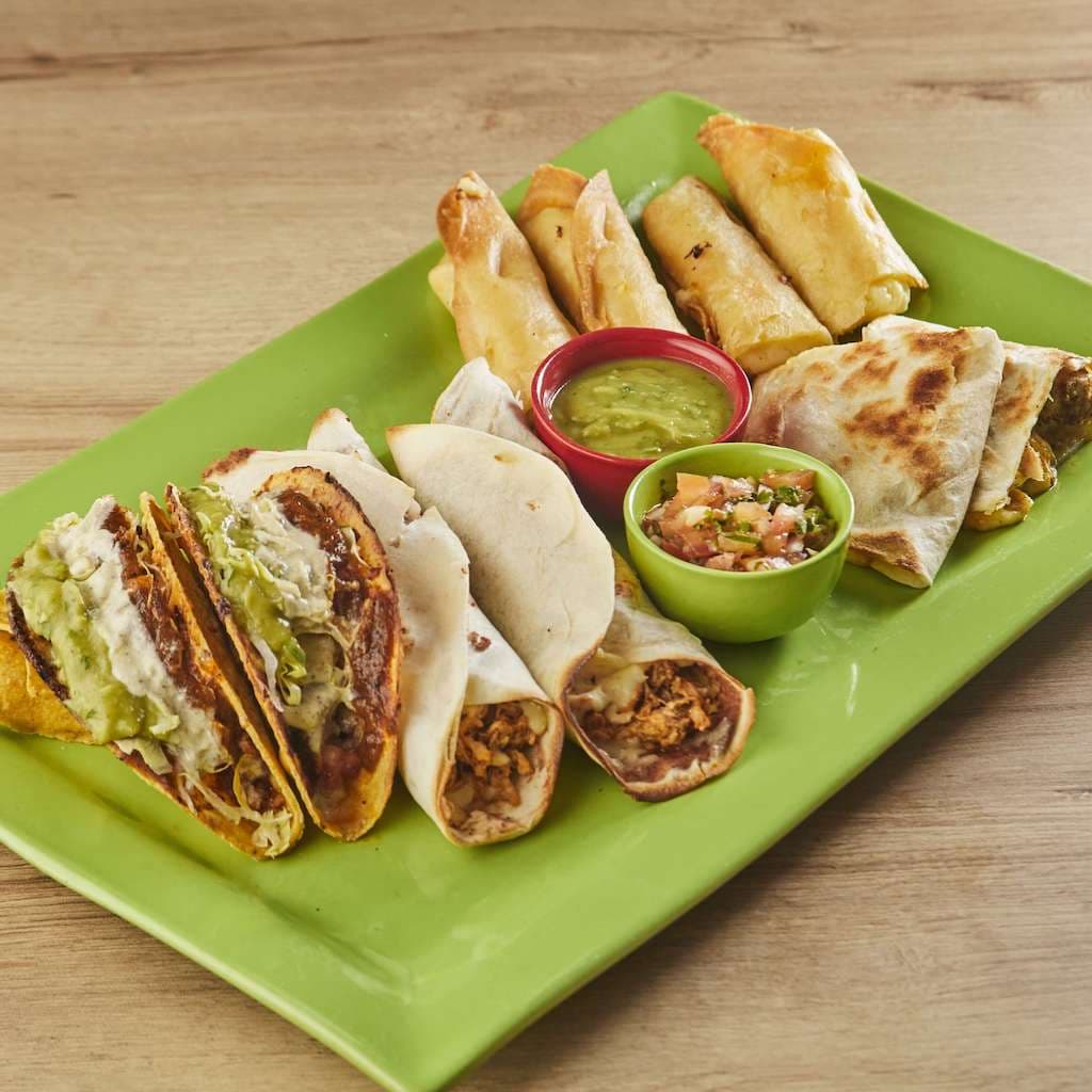 Combo: Mixto Doble +  2 Coca Cola sin Azúcar 250ml 10% OFF