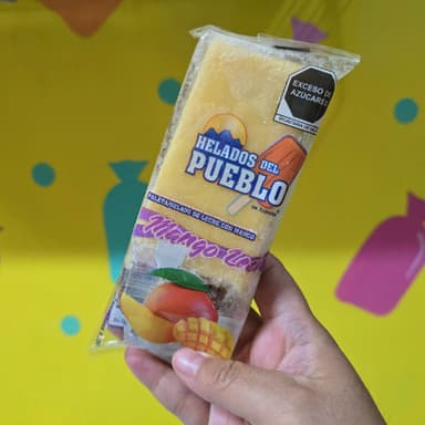 Paleta de Mango con Leche
