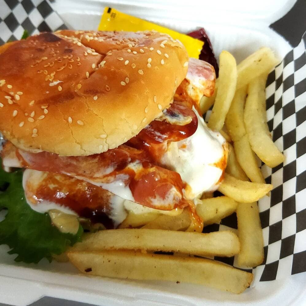 Hamburguesa BBQ con Papas