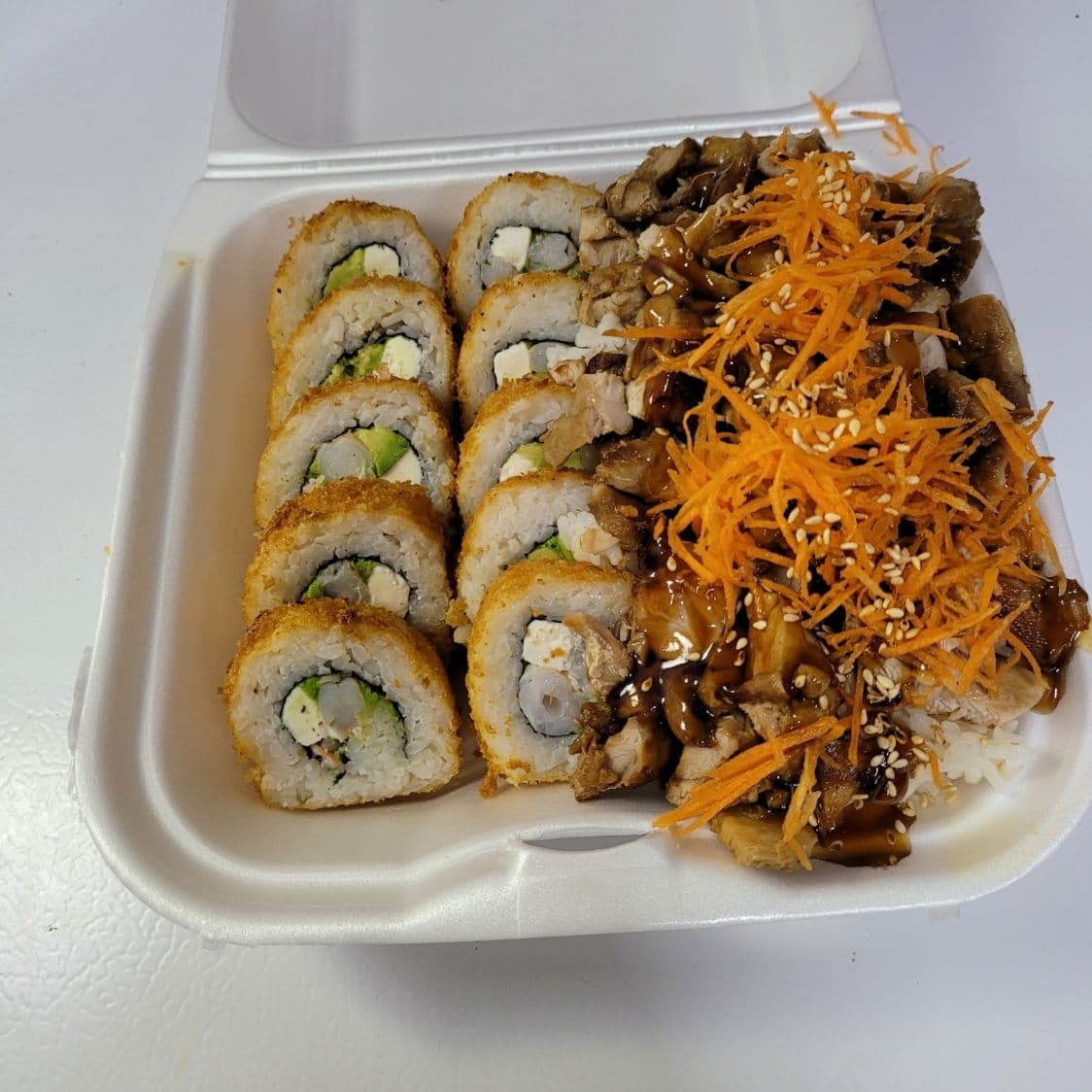 Platillo Especial Rollo y Teriyaki (Empanizado)