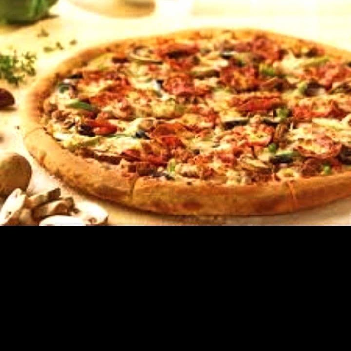 Mifadami: pepperoni, chorizo, morrón, champiñones