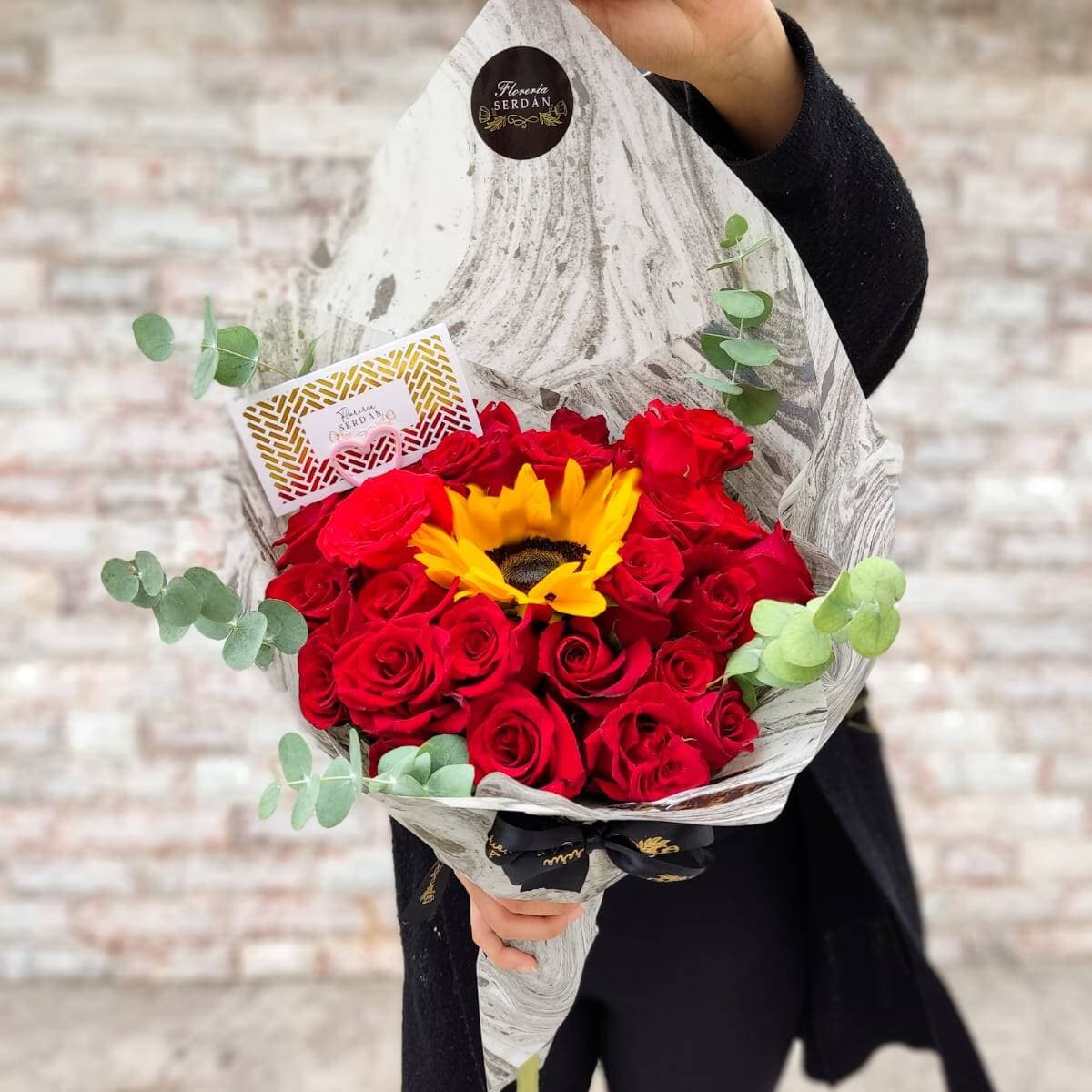24 Rosas 1 Girasol