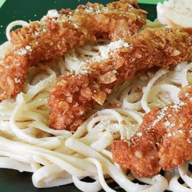 Combo Fetuccini Alfredo, Tiras de Pollo y Te 1 LT