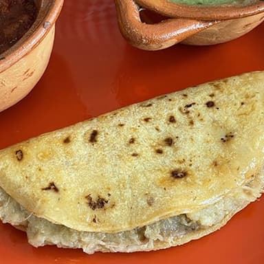 Taco de deshebrada con papa