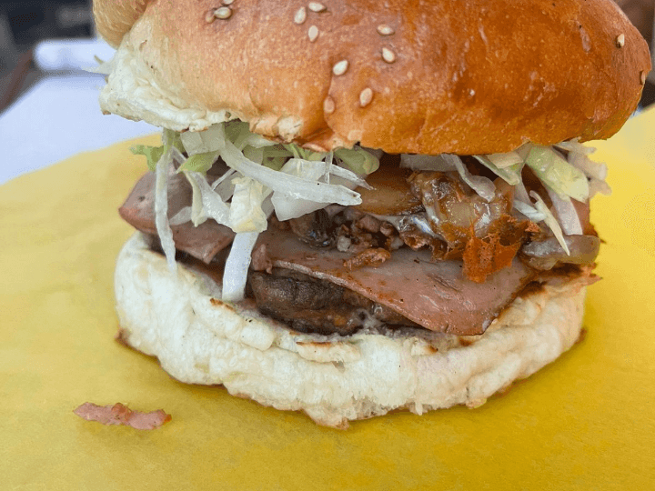 Hamburguesas y hotdogs " El chino "