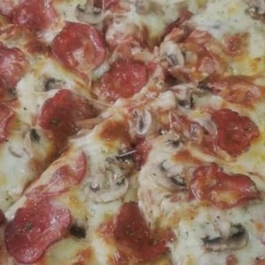 Pizza Grande Italiana.