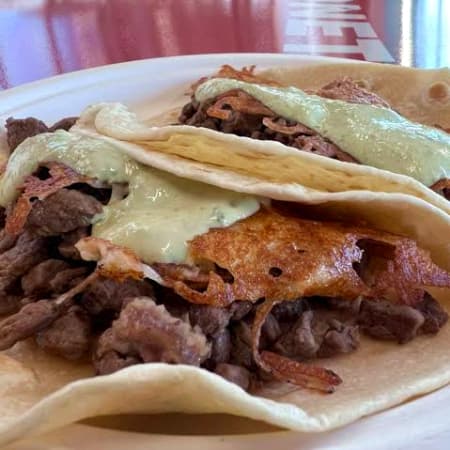 Taco de Arrachera con Queso (harina)