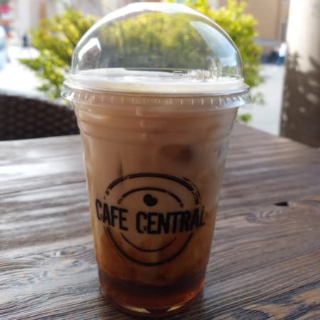 Capuccino en las rocas