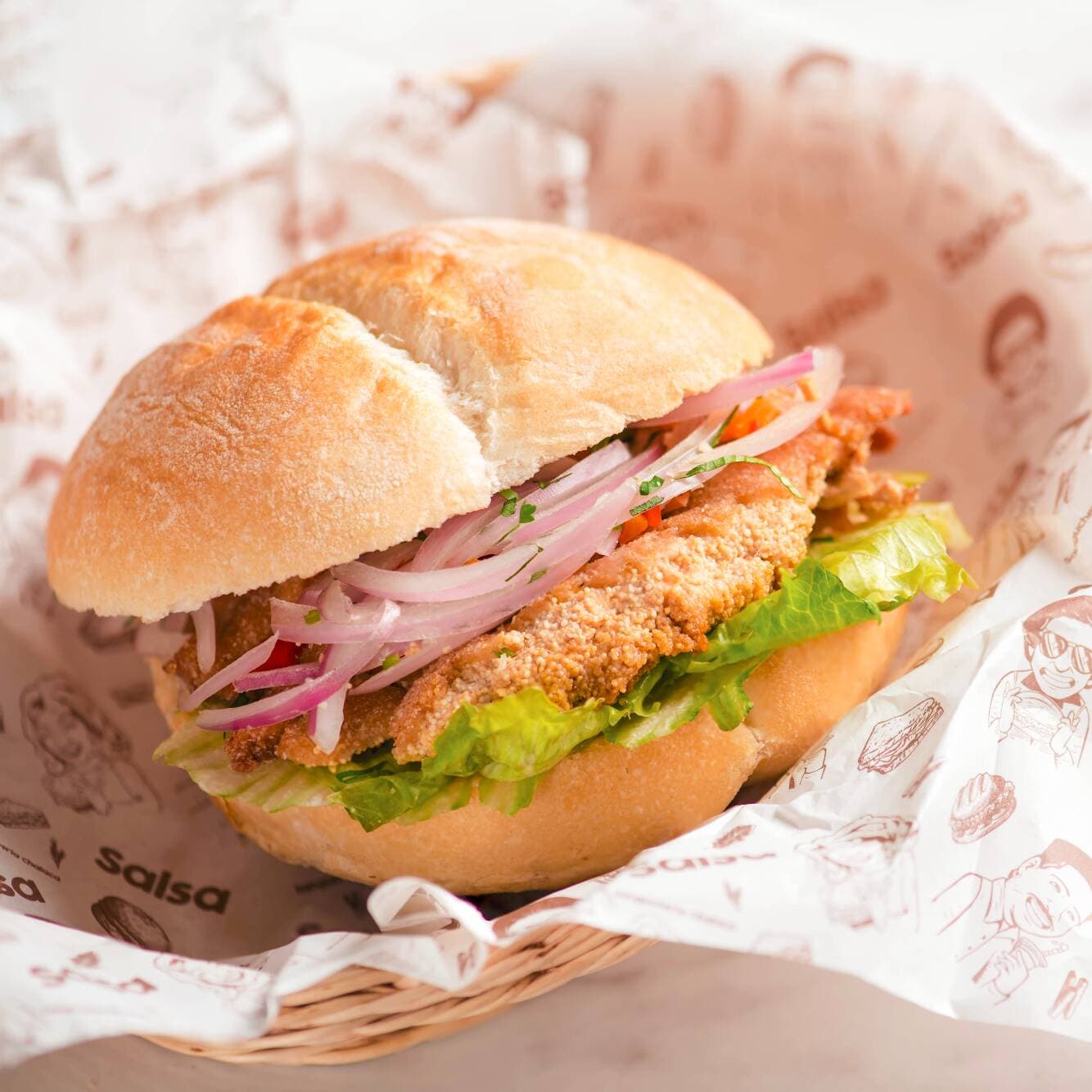 Pan con Huevera