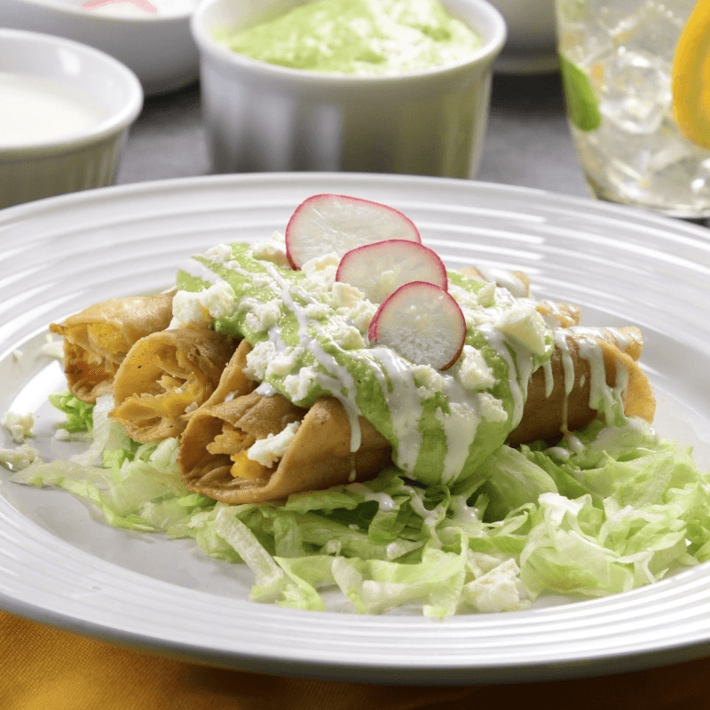 Tacos Dorados de Pollo
