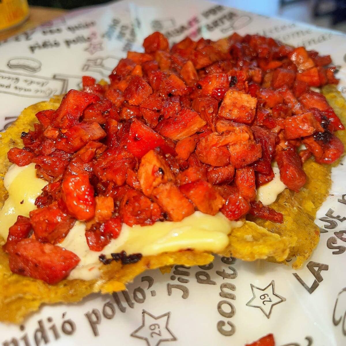 Tostada con Costilla