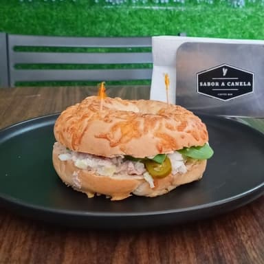 Bagel de Atún