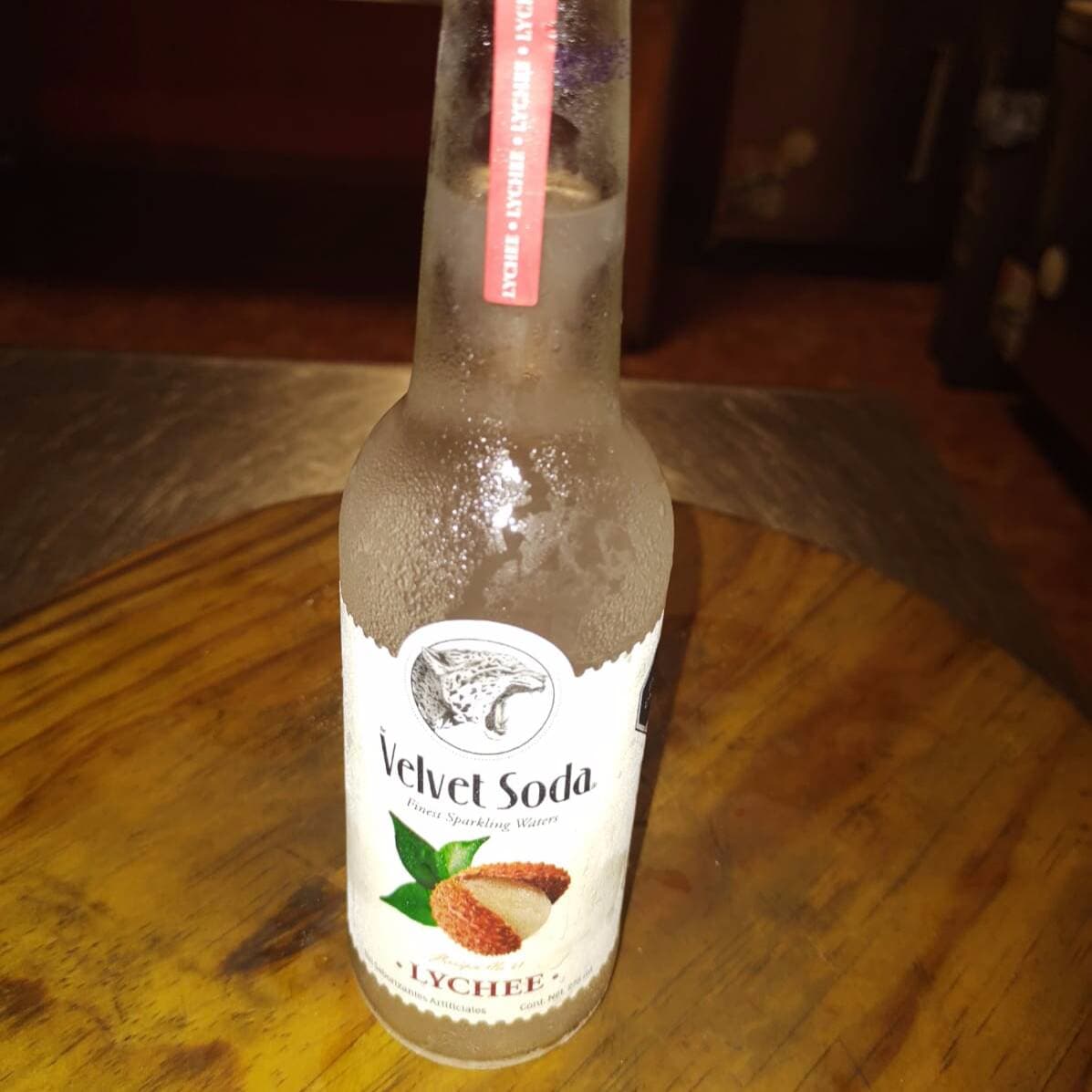 Velvet Soda sabor lychee