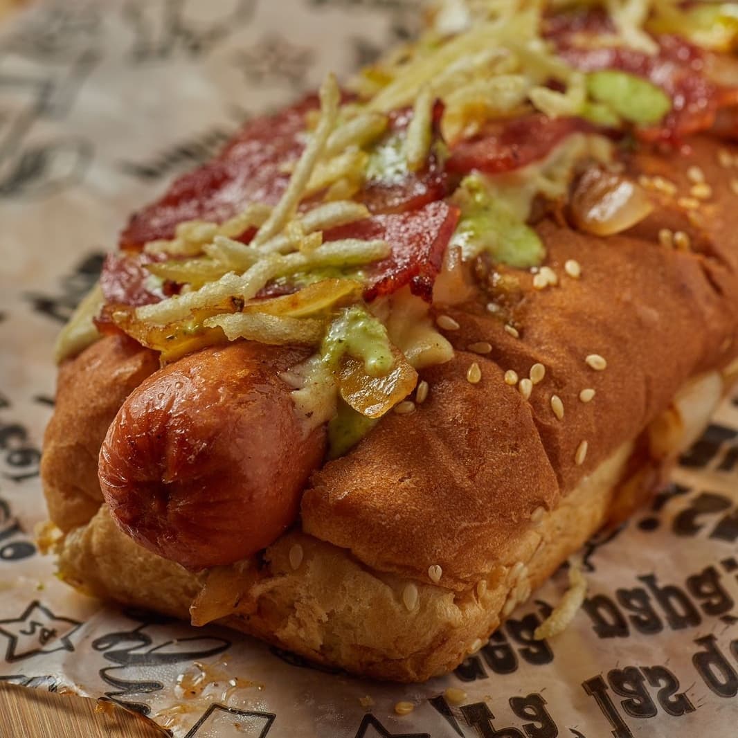 Combo Perro Extreme Americano con Papas y Limonada