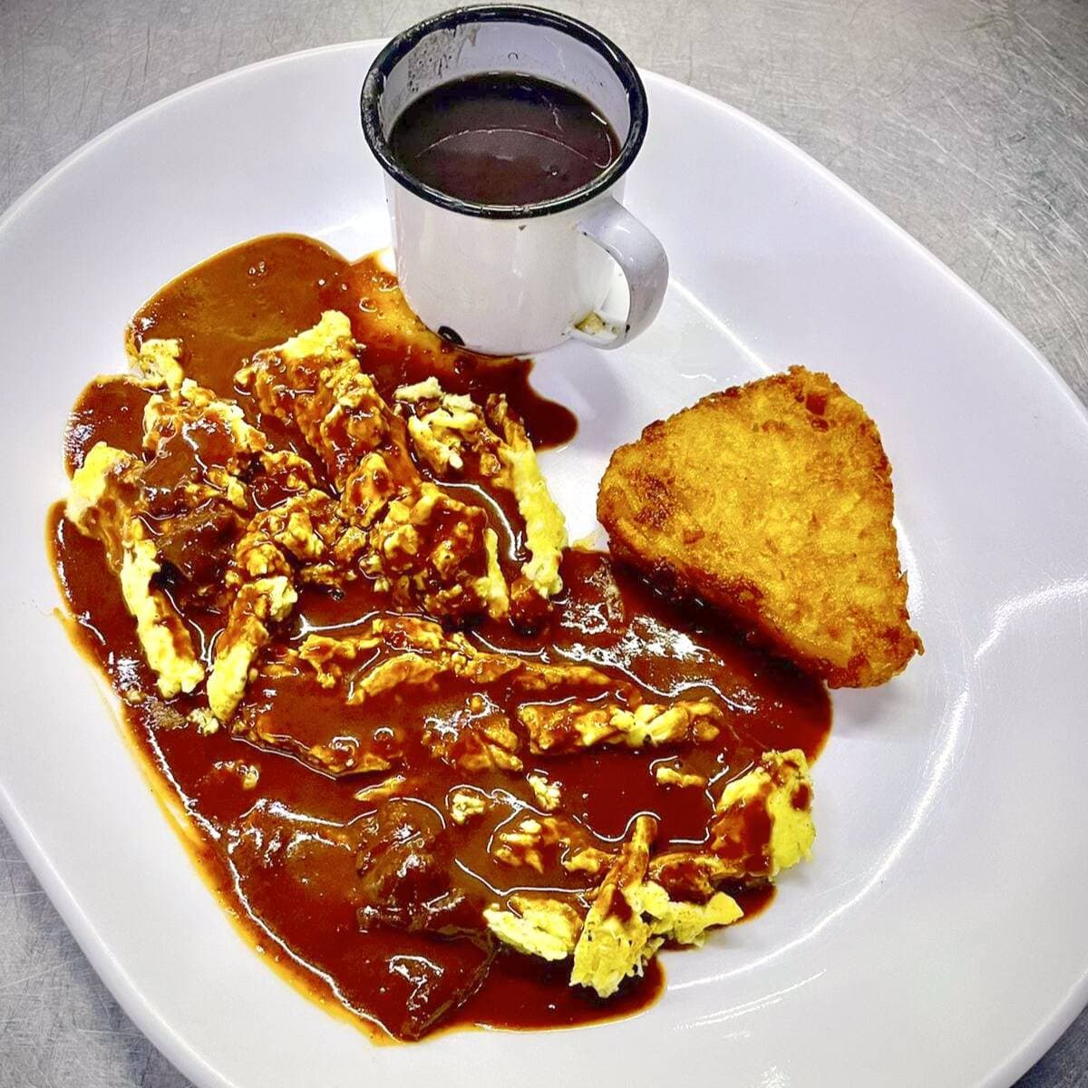 Huevos Enmolados